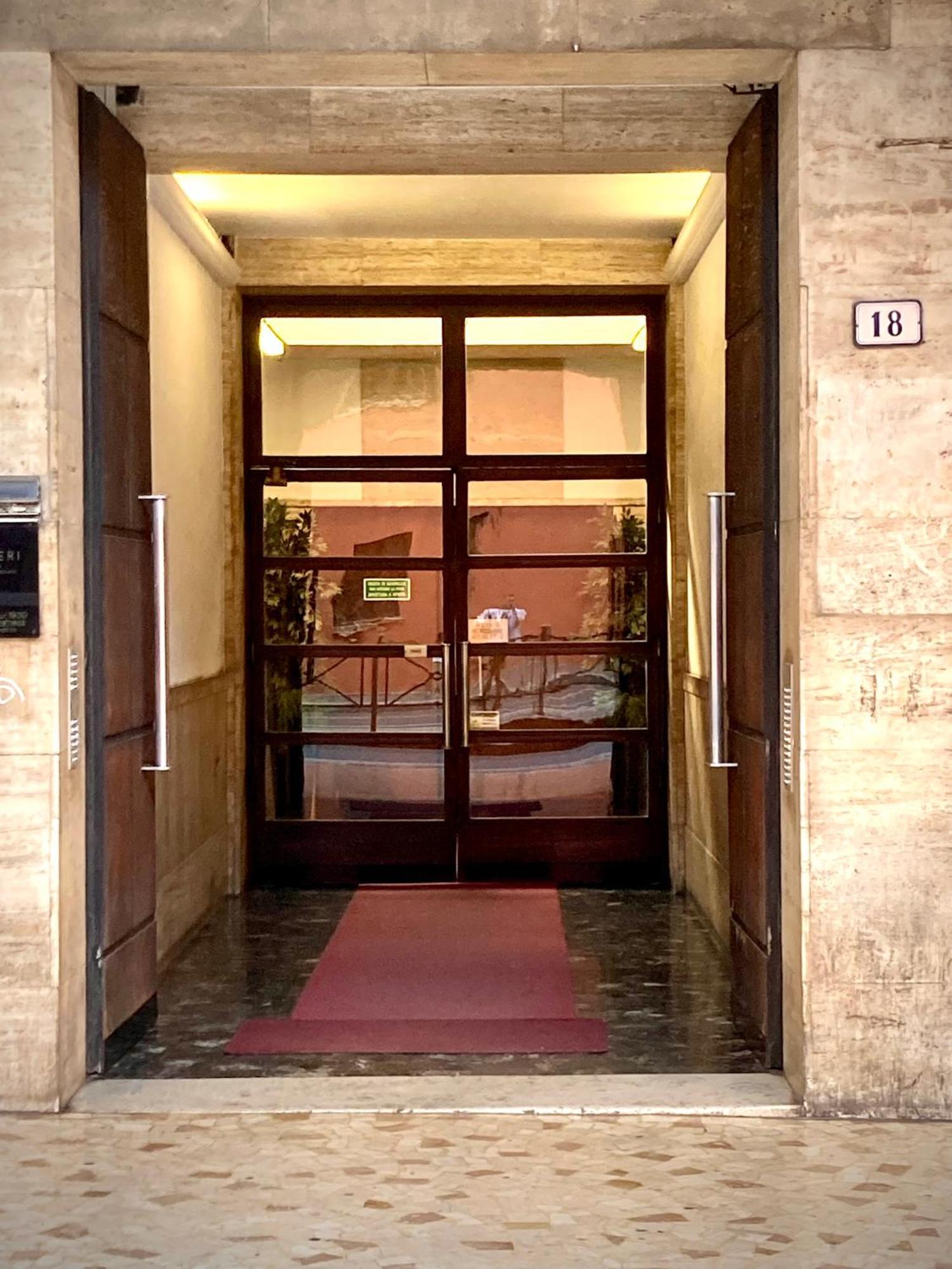 דירות בולוניה Tuliphouse Da Davide מראה חיצוני תמונה