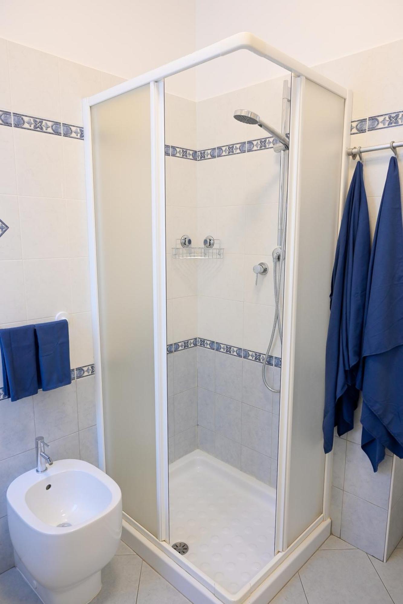 דירות בולוניה Tuliphouse Da Davide מראה חיצוני תמונה